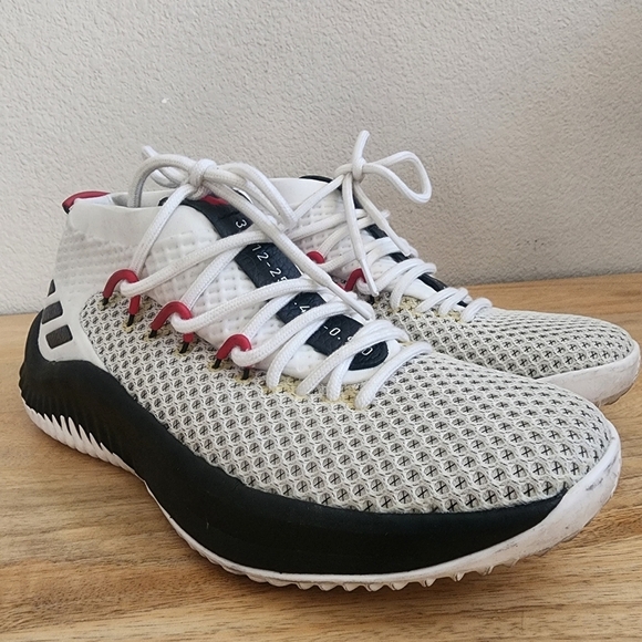 Adidas Mens Dame 4 Basketball Shoes Sneakers Lace Up Low Top White Black Size 7